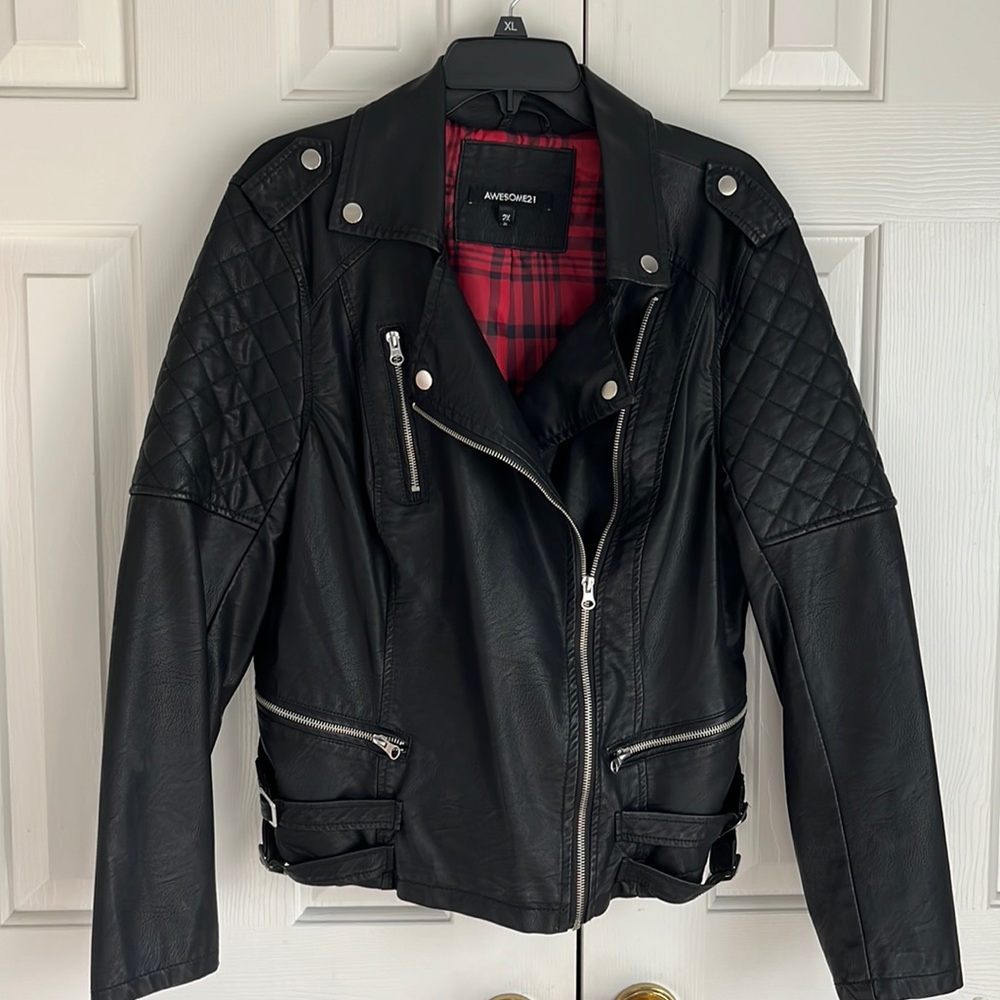 Ladies black faux leather motorcycle jacket
